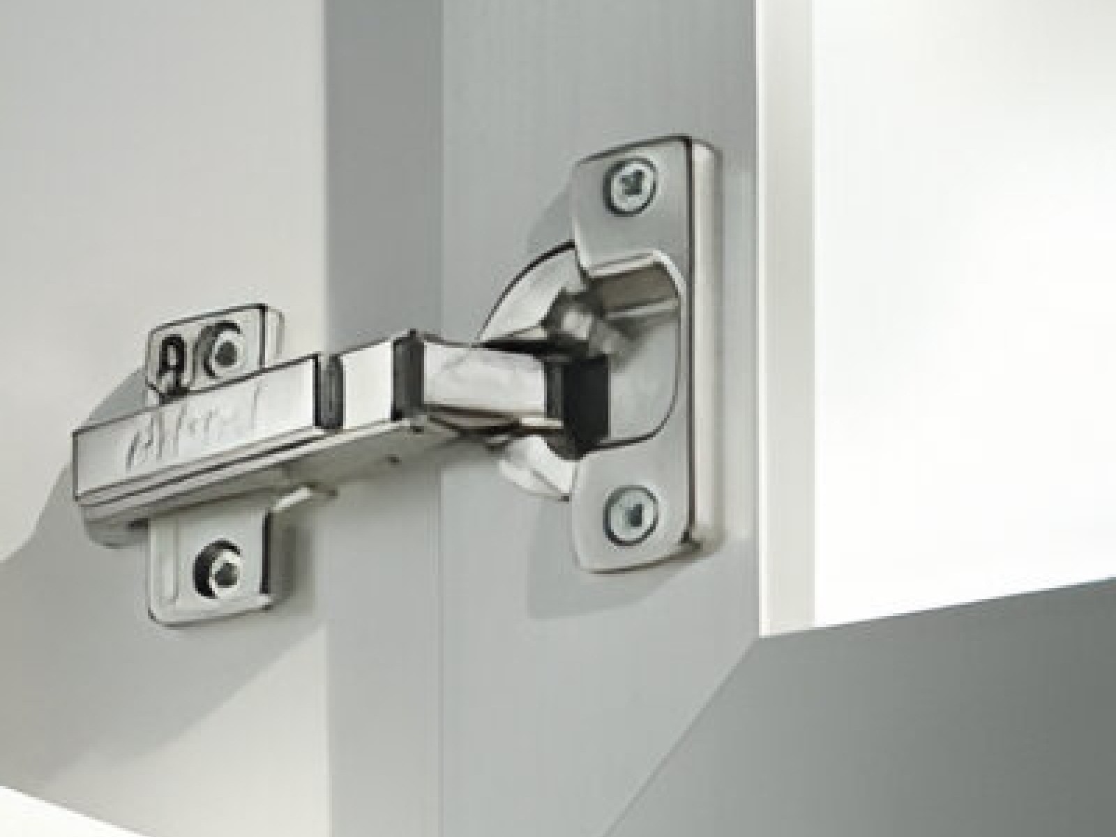 Bisagras INSERTA: La solución perfecta para tus muebles